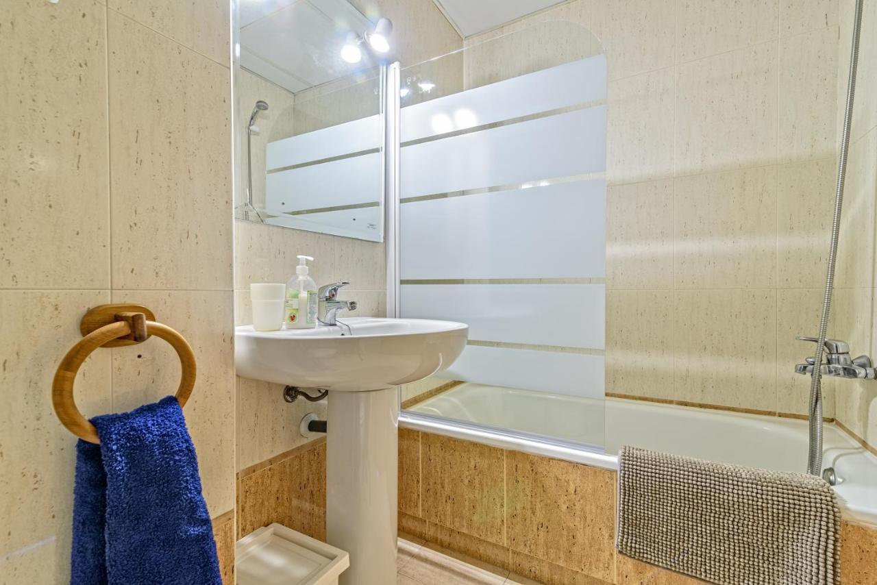 Apartamento&Piscina Cerca De Barcelona Ripollet Kültér fotó