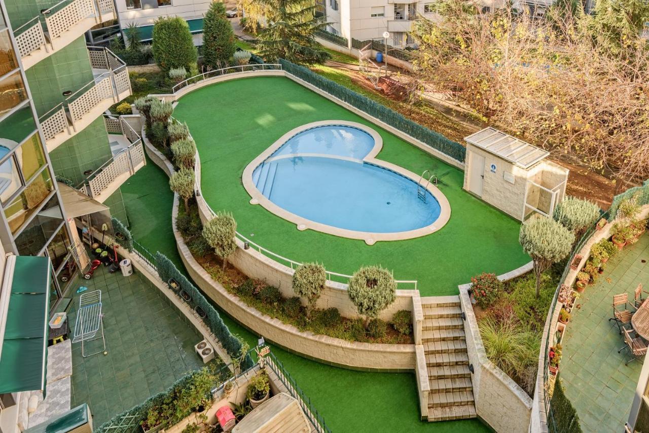 Apartamento&Piscina Cerca De Barcelona Ripollet Kültér fotó